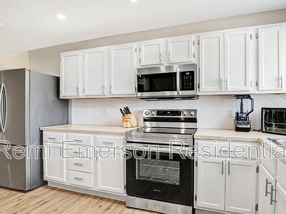 4th image of 4813 Loretta Ln
