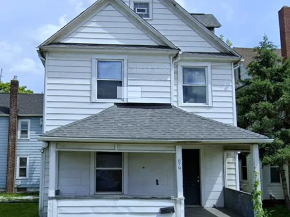 679 Wooster Rd W, Barberton, OH 44203
