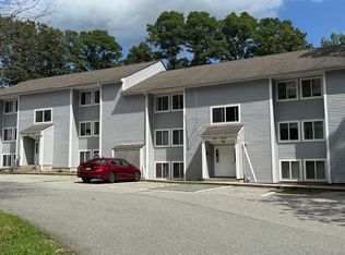 900 New River Rd #400-901, Manville, RI 02838