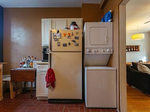 4th image of 640 W Waveland Ave #D3