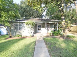 1307 N San Jacinto St, Conroe, TX 77301