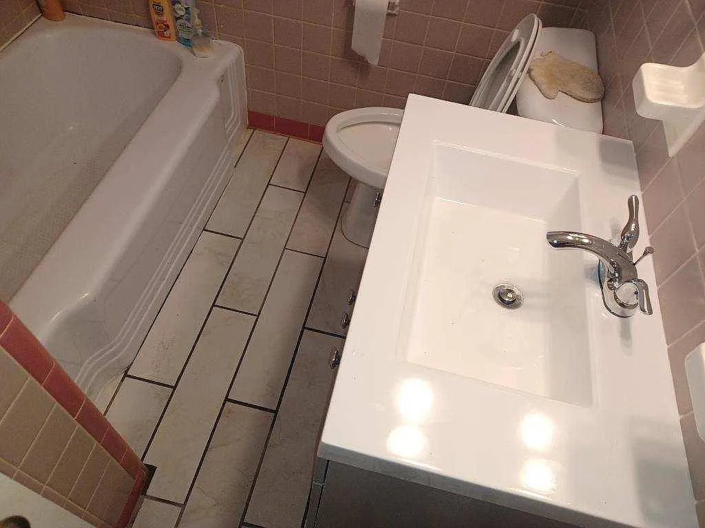 3 bed, 1186 sqft, $1,300 — Photo 2