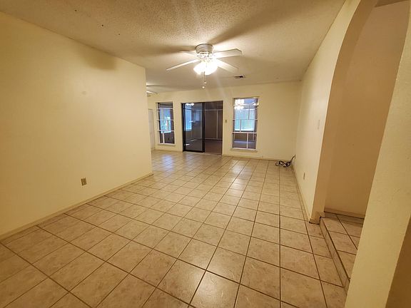 5th image of 4604 NE Columbia Ave