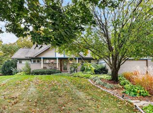 5611 Chestnut Ln, Mc Farland, WI 53558