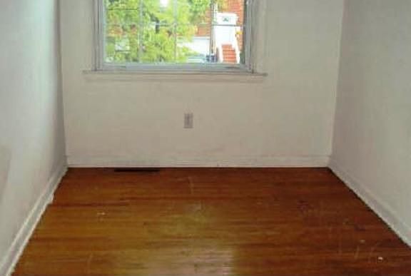 3rd image of 1624 Coleman St