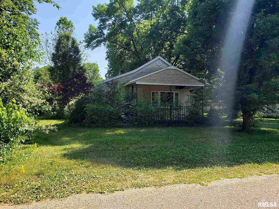 2nd image of 309 W Race St