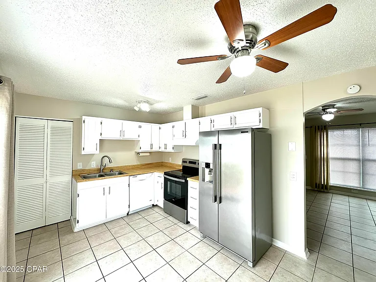 215 San Pablo St — Photo 3