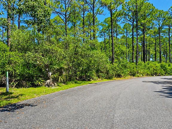 2nd image of 142 Winding Trail Way