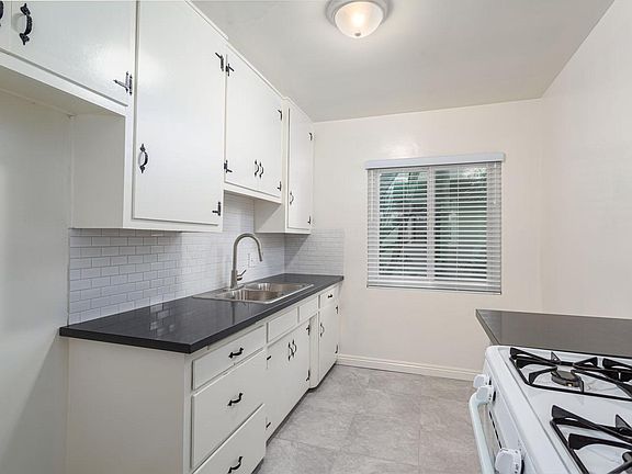 5th image of 1953 Cheremoya Ave #9