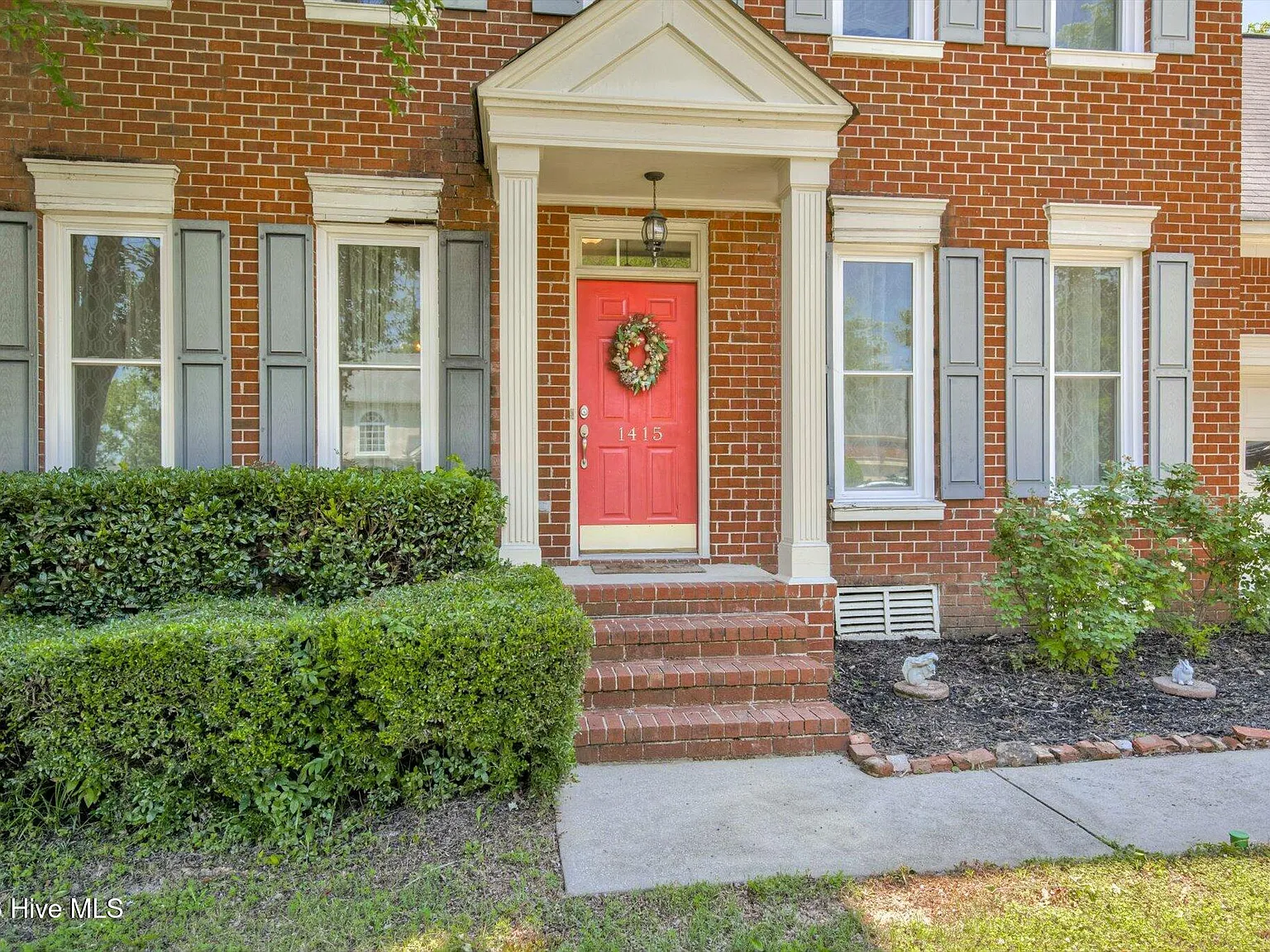 4 bed, 2.5 bath, 2748 sqft, $2,600 — Photo 4