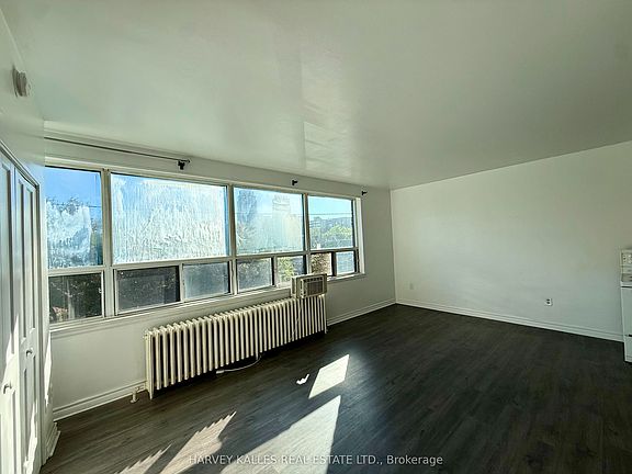 5th image of 1582 Bathurst St #311