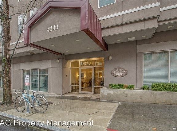 2nd image of 4343 Roosevelt Way NE APT 410