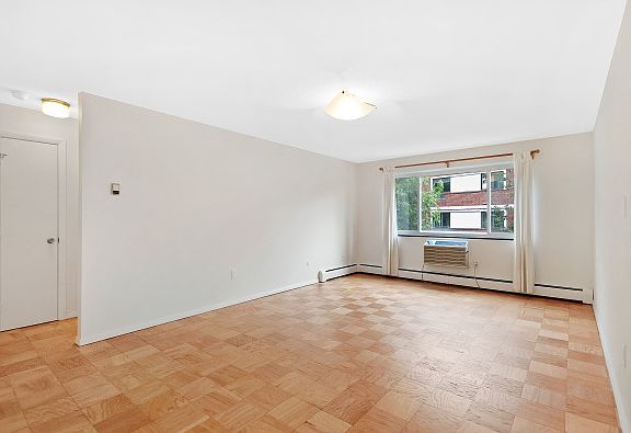 3rd image of 287 Harvard St #4