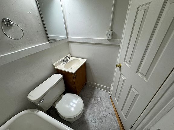 4th image of 1325 N Corona St APT 12