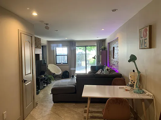 Rented by J & M Realty Services Corp (Management) | media 46