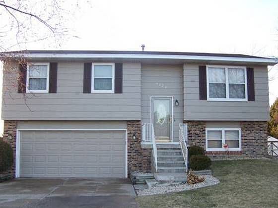 1st image of 4028 Buckingham Dr