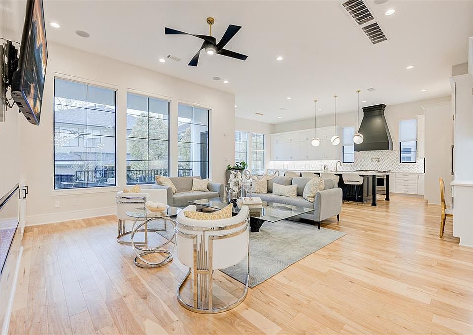 1st image of 4312 Dorothy St