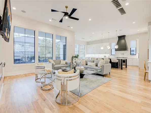 4312 Dorothy St, Bellaire, TX 77401