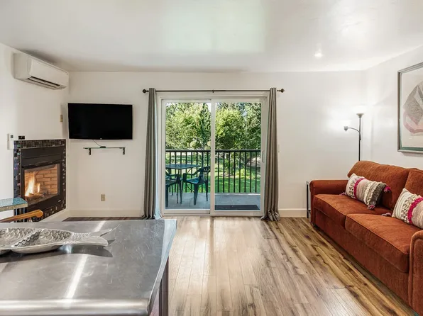 1565 NW Wall St, Bend, OR
