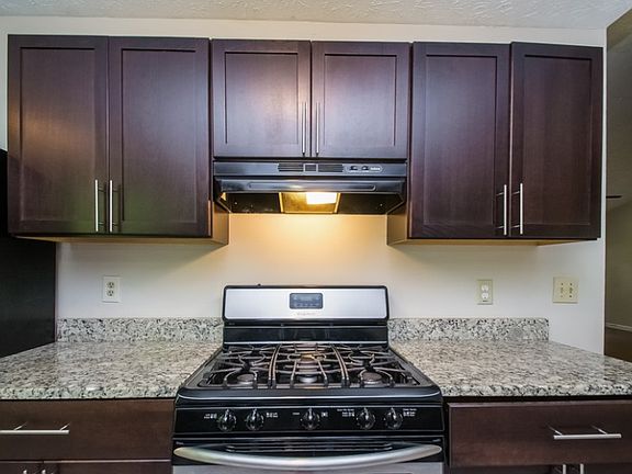 5th image of 3519 Shelly Dr