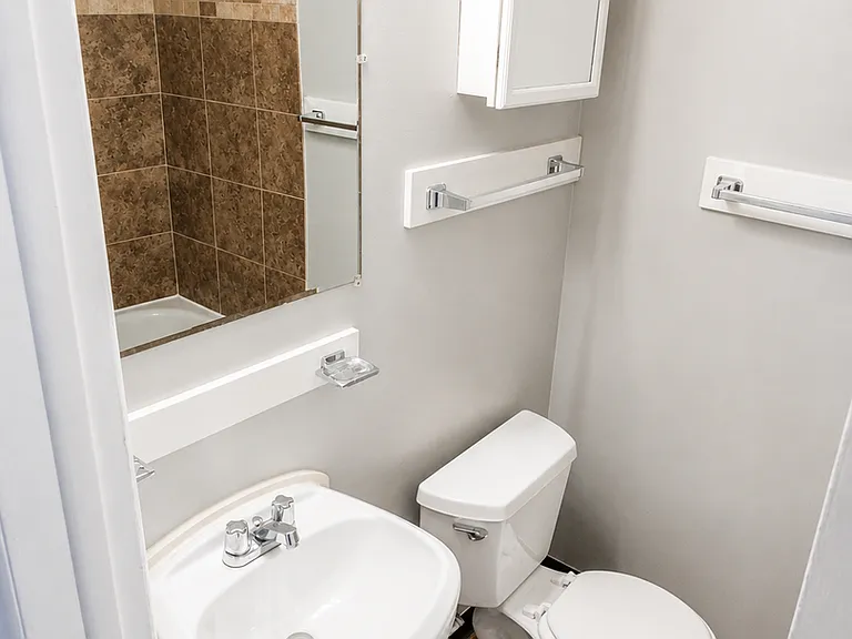 Updated Littleton Apartment with Amenities! Emerald Point — Photo 12