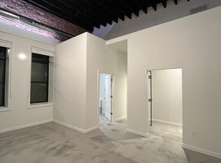 77 W 3rd St #201, Winona, MN 55987