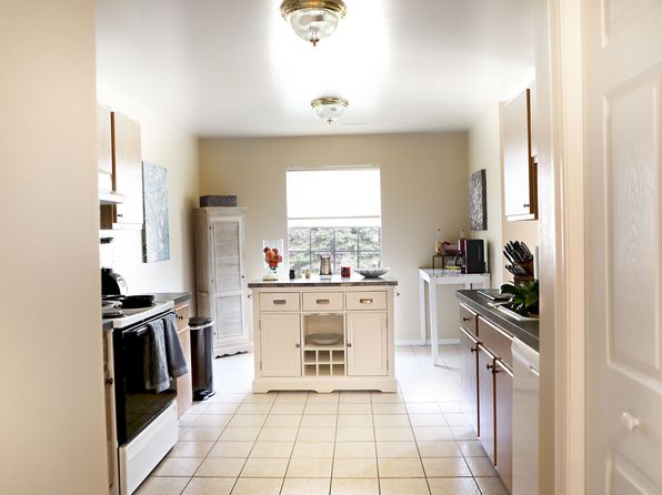 5 Valley View Blvd #413