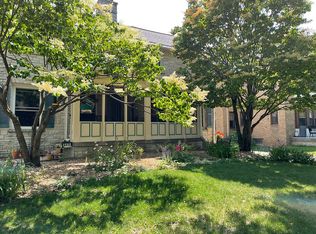 6411 W Wisconsin Ave, Wauwatosa, WI 53213