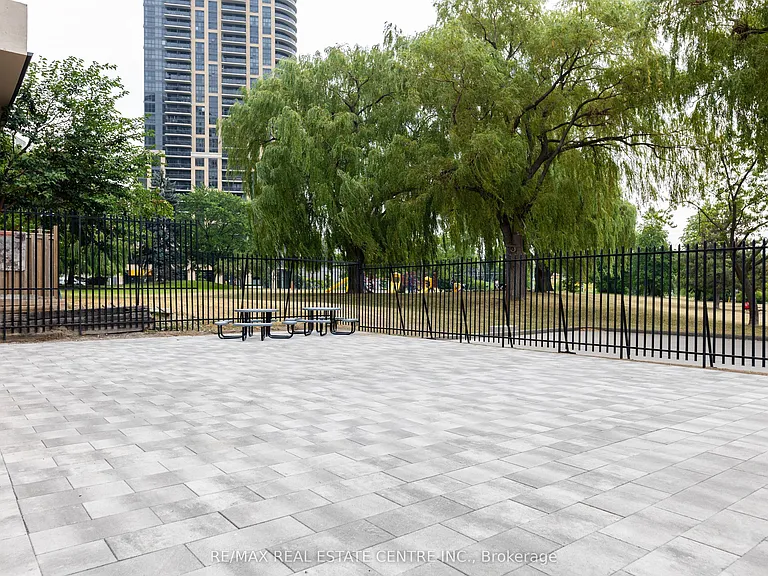 3390 Weston Rd #1009 — Photo 32