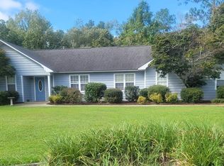 301 Taylor Rd, Alma, GA 31510