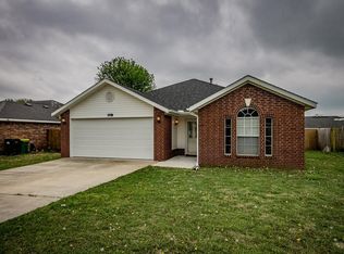 621 Bliss Cir, Centerton, AR 72719