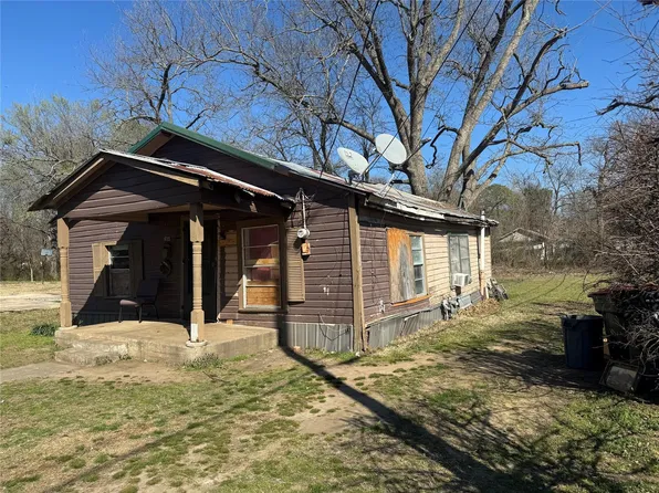 655 5th St SE, Paris, TX 75460