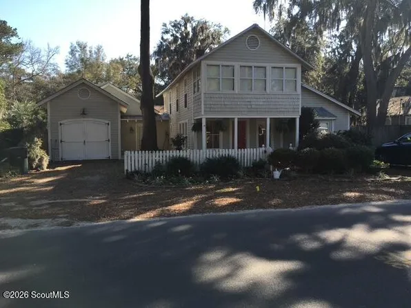 225 Atlantic Dr, Saint Simons Island, GA 31522