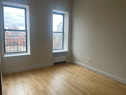 3rd image of 360 W 119th St APT 5C