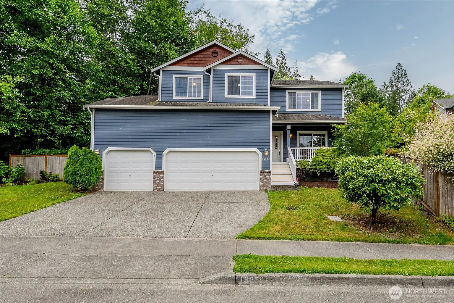 13858 Dogwood Court photo 1