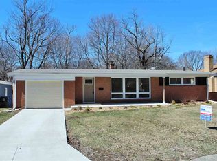 3009 15th St, Moline, IL 61265