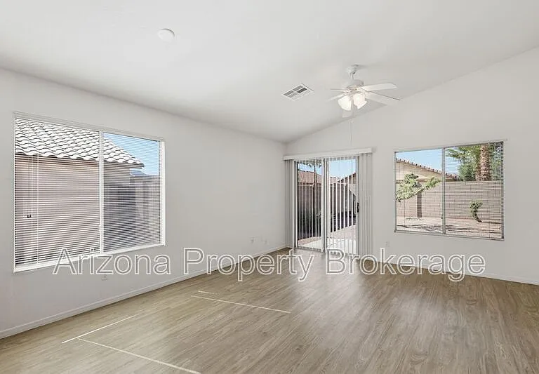 14823 W Redfield Rd — Photo 10