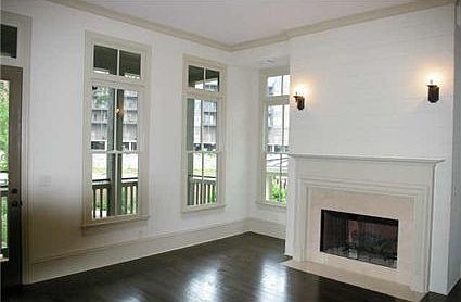 4th image of 409 Latimer St #T-48