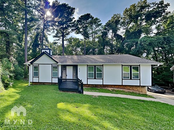 804 Pine Forest Cir
