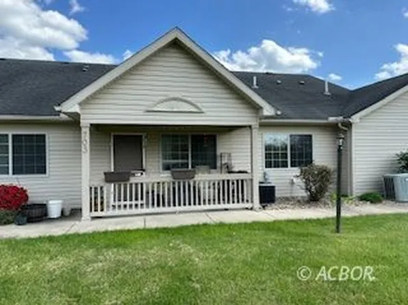 703 Altamonte Dr, Athens, OH 45701