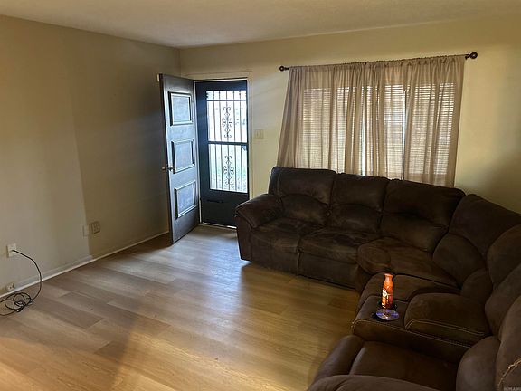 4th image of 1300 Avondale Dr