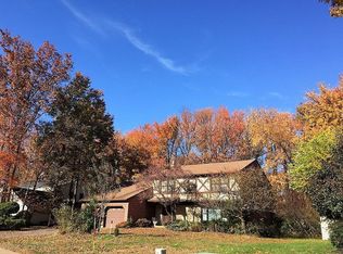 10 Fox Hill Rd, Edison, NJ 08820