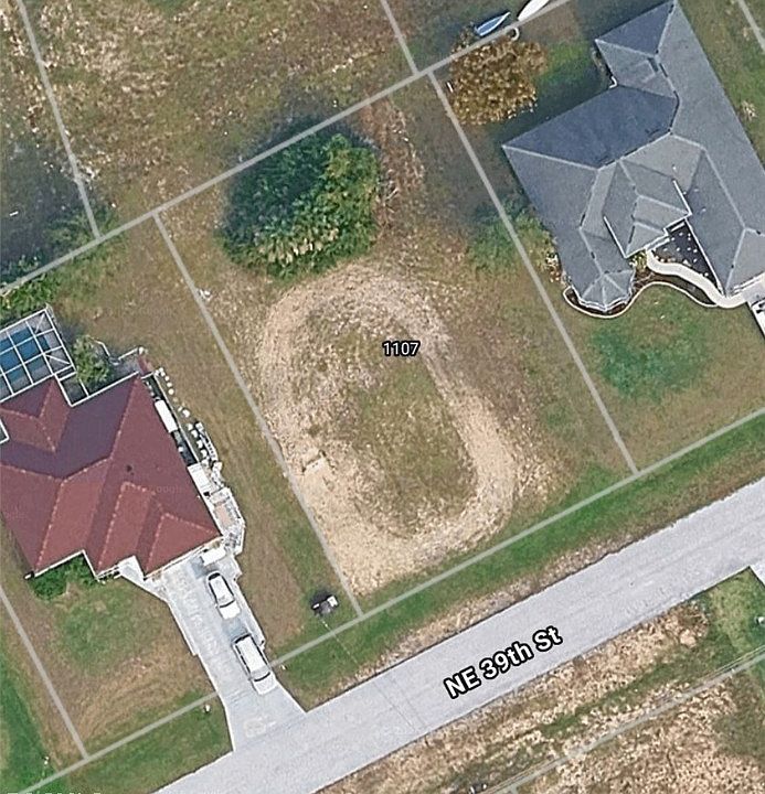 1st image of 1107 NE 39th St