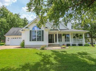 4365 W 4th St, Waterloo, IA 50701