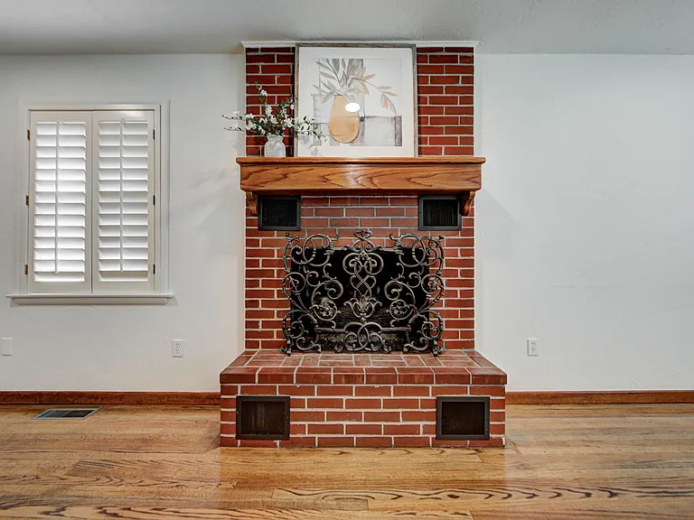 Gas Fireplace
