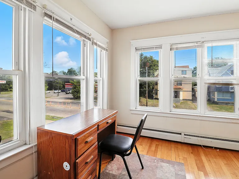 209 Main St #4 — Photo 9