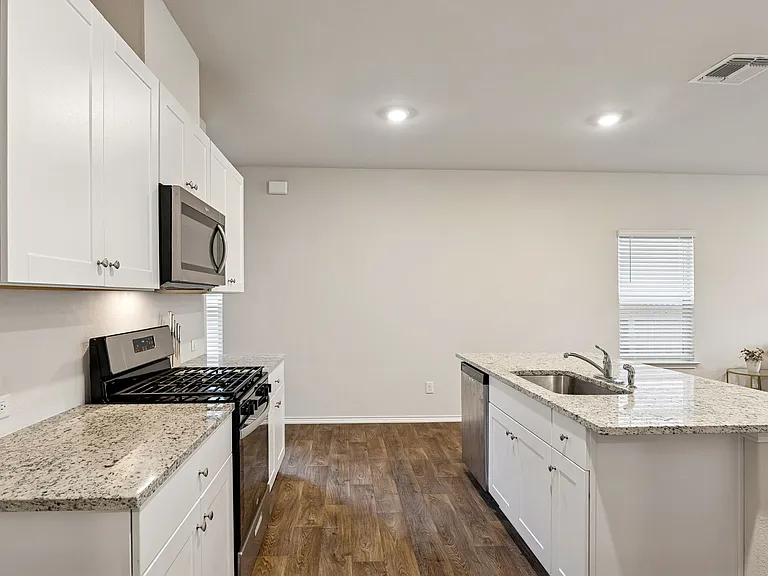 4550 Meerkat Dr — Photo 12