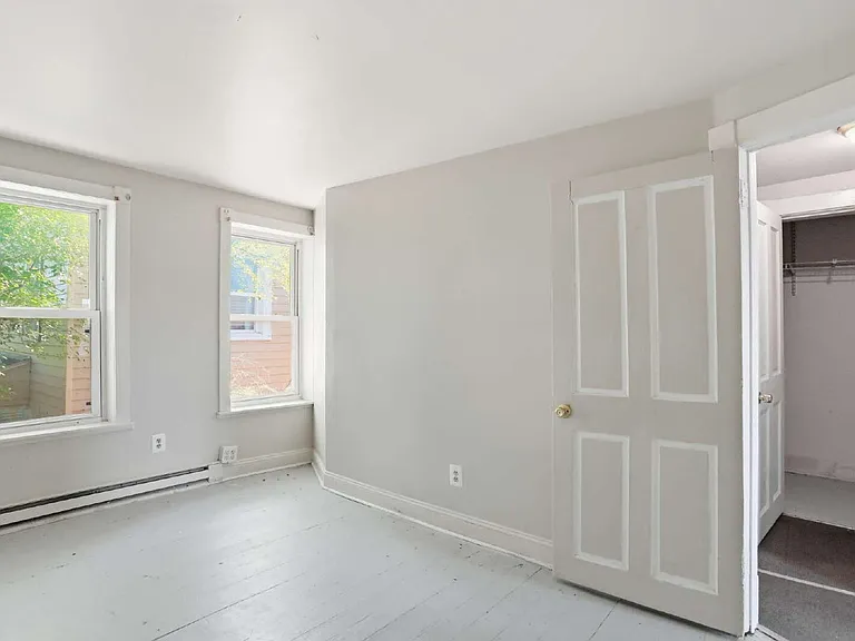 13 N Maryland Ave — Photo 35