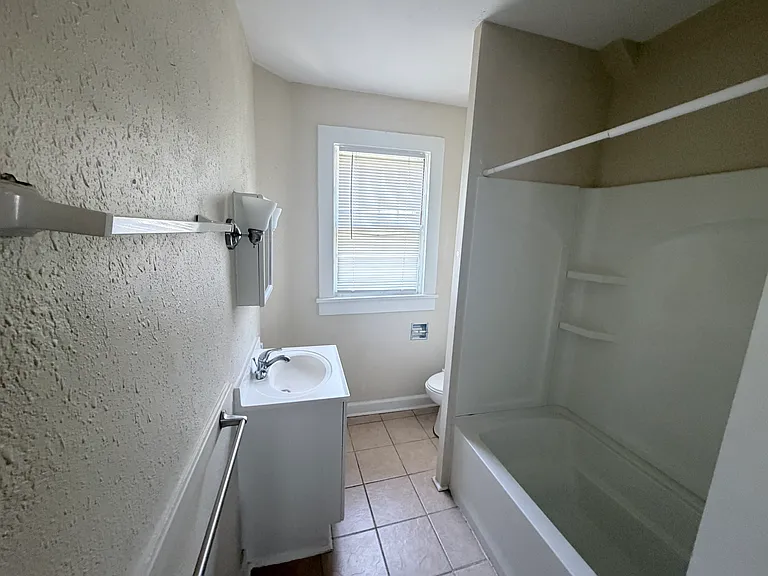 2440 Lynn St #2 — Photo 10