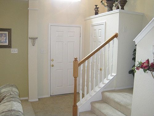 3rd image of 110 Mission Dr